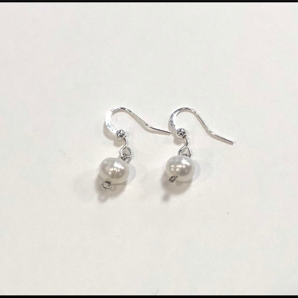 Handmade pearl earrings